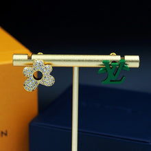 18K Louis Blossom Green Diamond Earrings