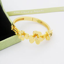 18K Frivole Seven Flowers Bracelet