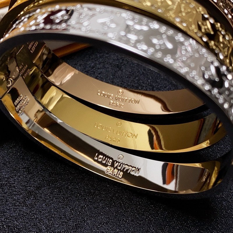 18K Louis Gold Bracelet