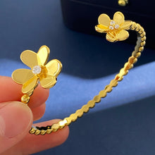 18K Frivole Open Bracelet