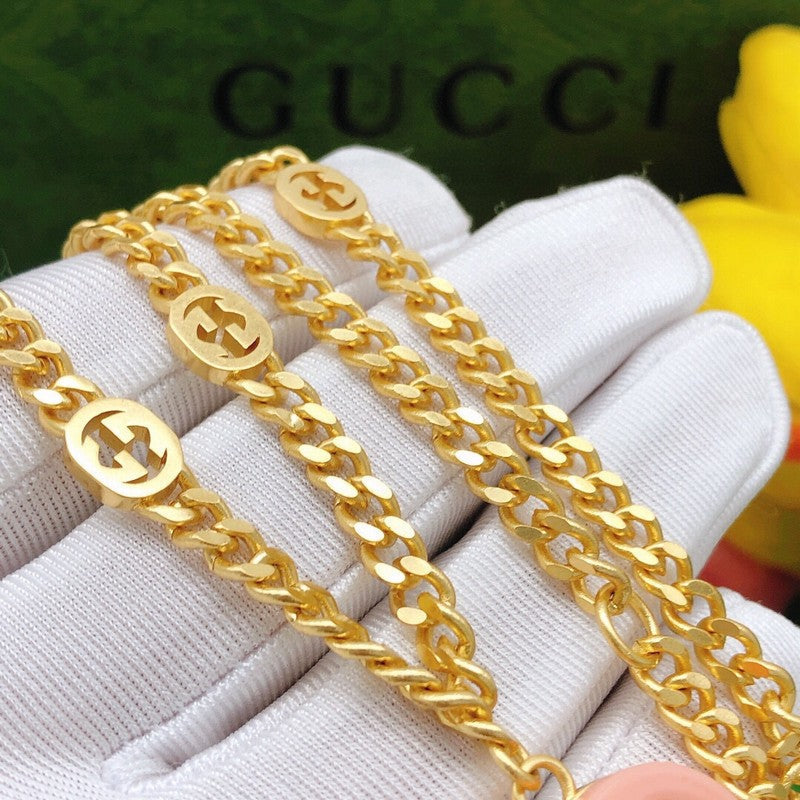 18K GG Interlocking G Pink Pendant Necklace