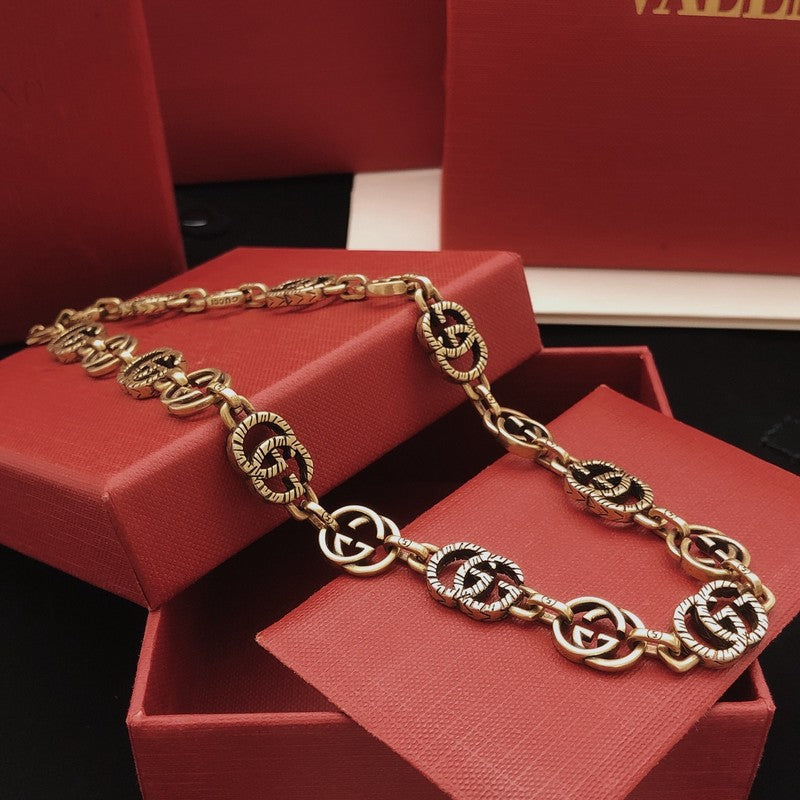 18K GG Vintage Interlocking G Twist Chain Necklace