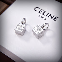 18K Triomphe Box Hoops Earrings