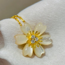 18K Rose de Noël Necklace