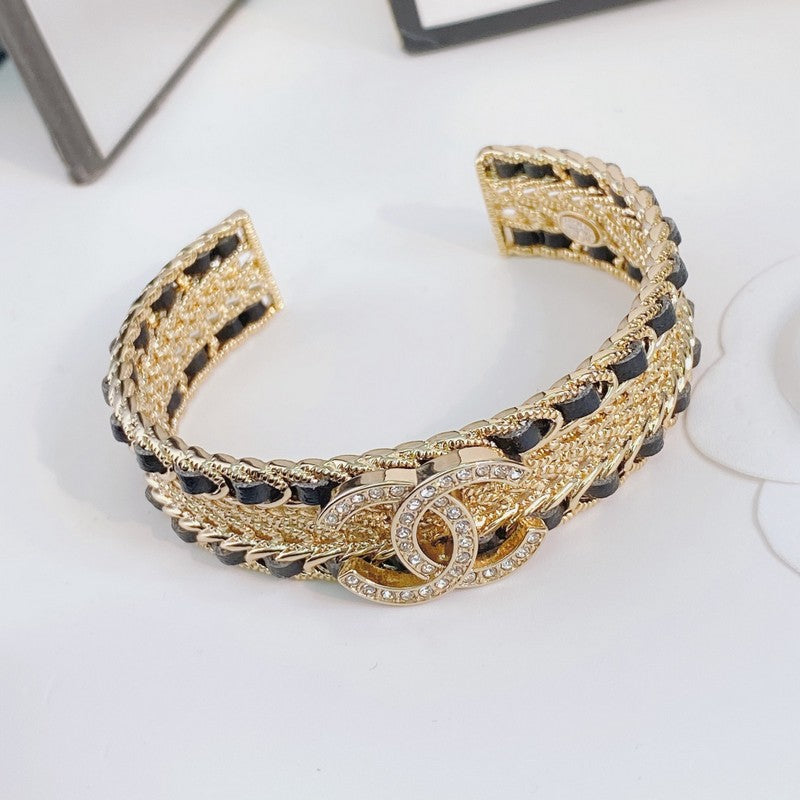 18K CC Strass Cuff Bracelet