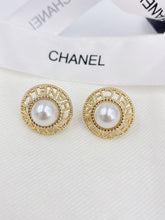 18K CC Pearl Round Earrings