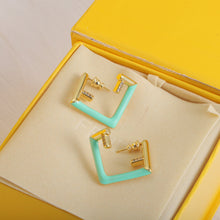 18K F Vintage Earrings