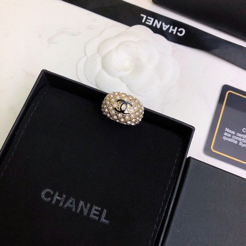 18K CC 26C Diamond Ring