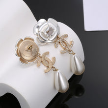 18K CC Flower Pearl Earrings