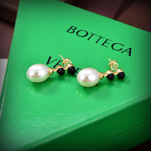 18K BV Pearl Earrings