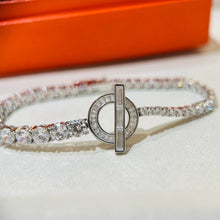 18K Finesse Link Diamond H Bracelet