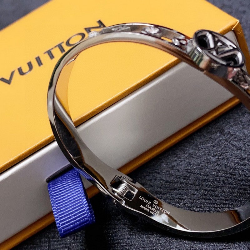 18K Louis Diamond Bracelet