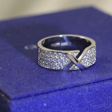 18K Liens Diamond Ring