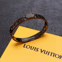 18K Louis Vintage Gold Bracelet