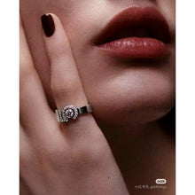 18K CC No.5 Diamond Ring