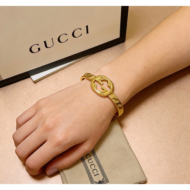 18K GG Interlocking G Gold Bracelet