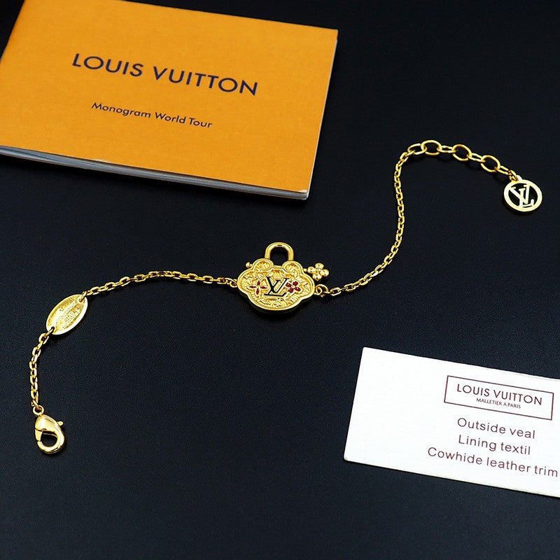 18K Louis Vintage Lock Gold Bracelet