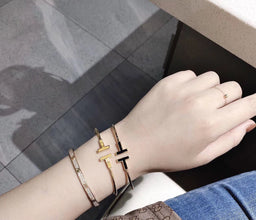 18K T Black Bracelet