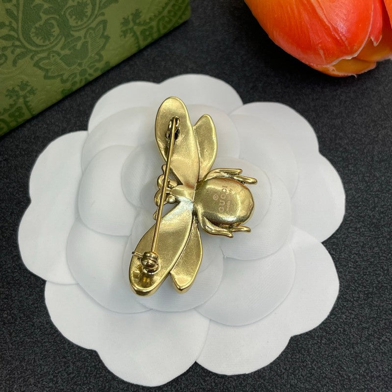 18K GG Red Bee Diamond Brooch