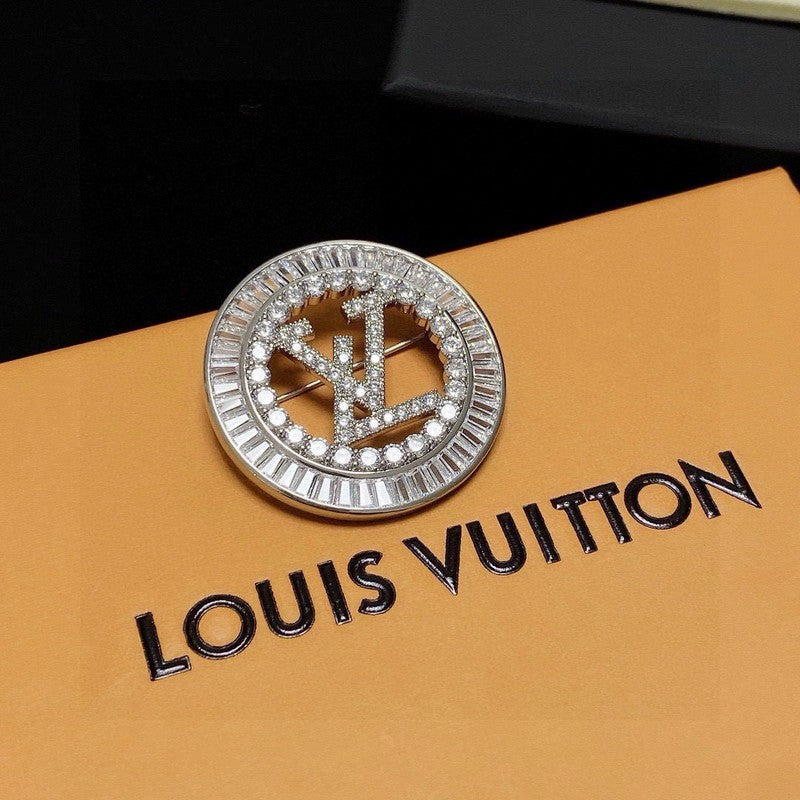 18K Louis Full Diamond Brooch
