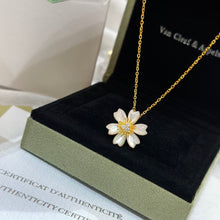 18K Rose De Noël Clip Pendant Necklace