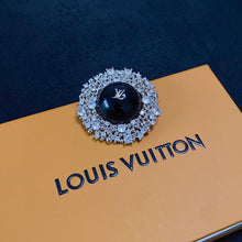 18K Louis Black Ball Brooch