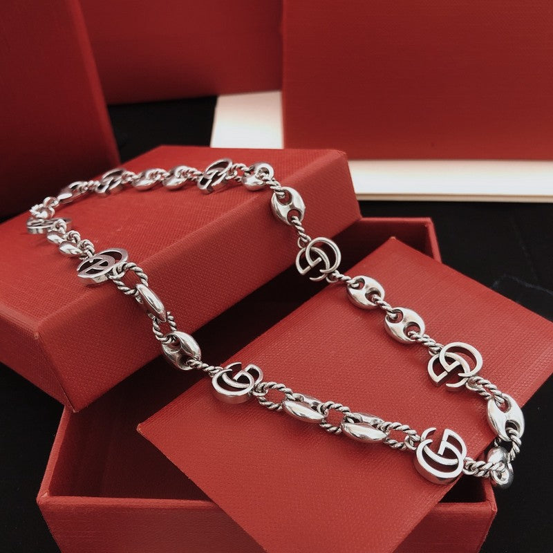 18K GG Interlocking G Twist Chain Necklace