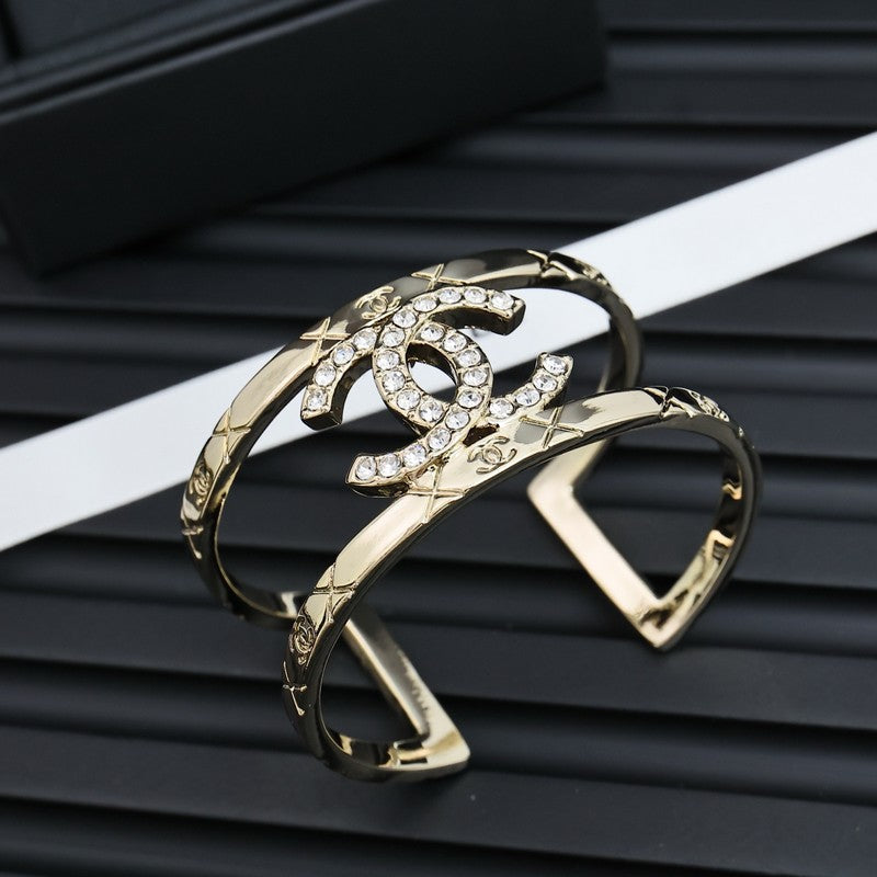 18K CC 2025 Strass Cuff Bracelet