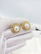 18K CC Pearl Round Earrings