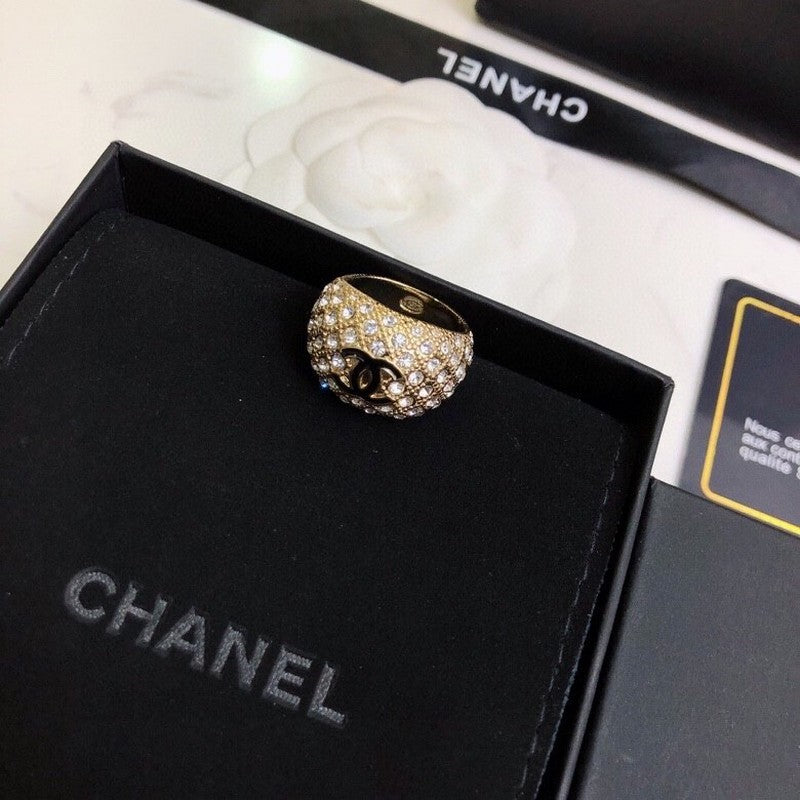 18K CC 26C Diamond Ring