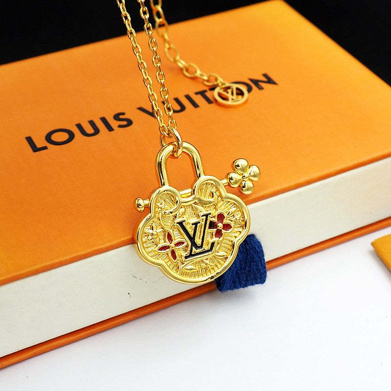 18K Louis Vintage Lock Gold Necklace