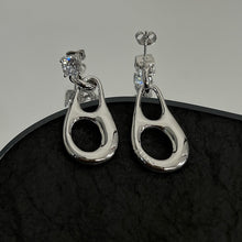 18K Pra Inverted Triangle Earrings