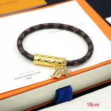 18K Louis Push Bracelet