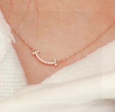 18K T Small Diamond Pendant Necklace
