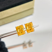 18K T Yellow Crystal Earrings