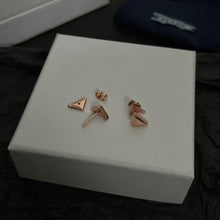 18K Pra Triangle Earrings