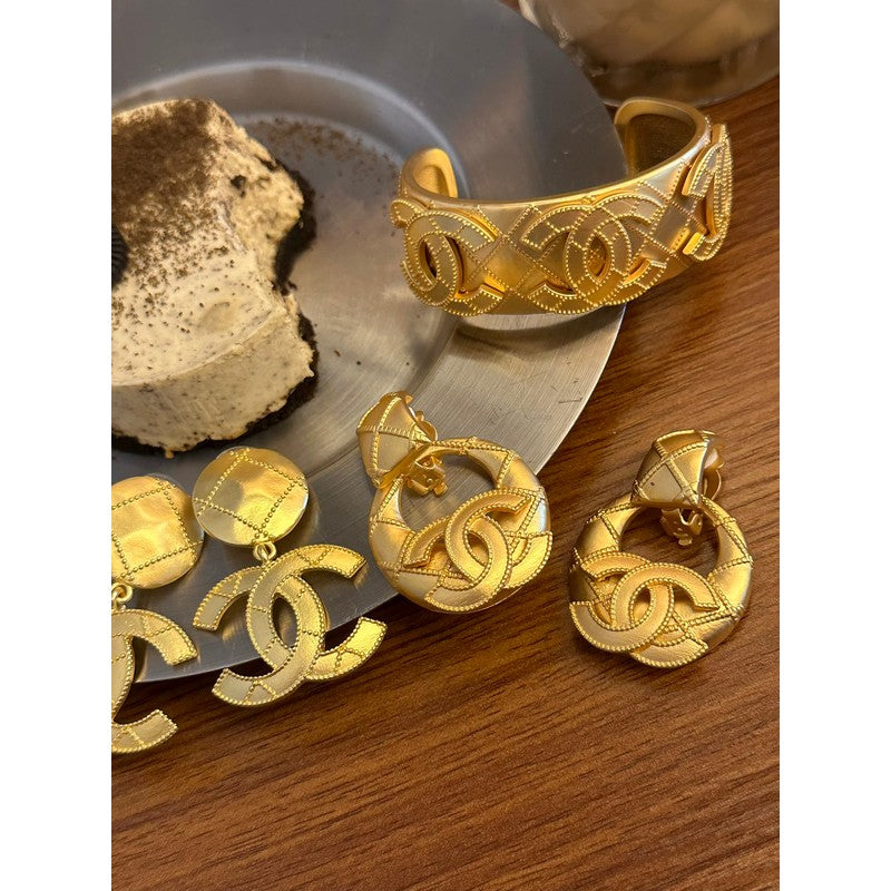 18K CC Gold Pendant Earrings