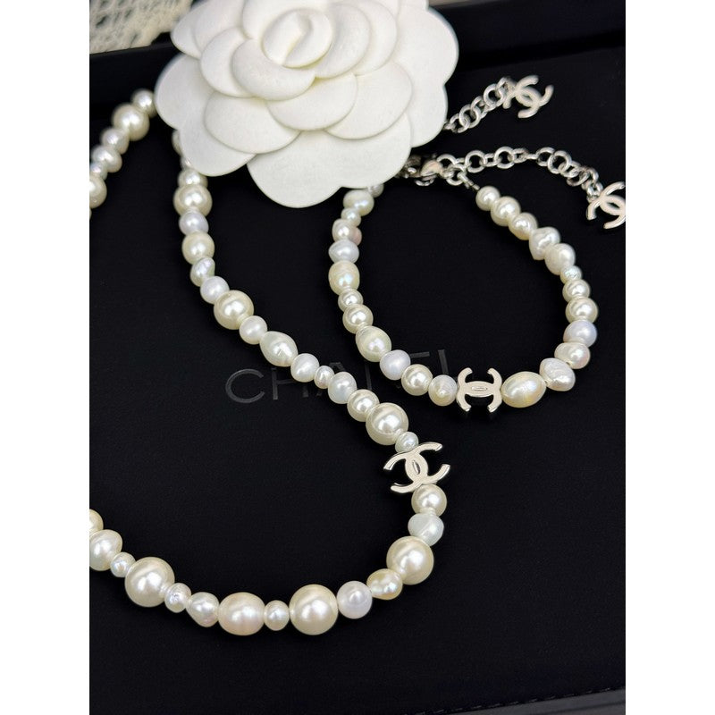 18K CC 26C Choker Pearl Necklace