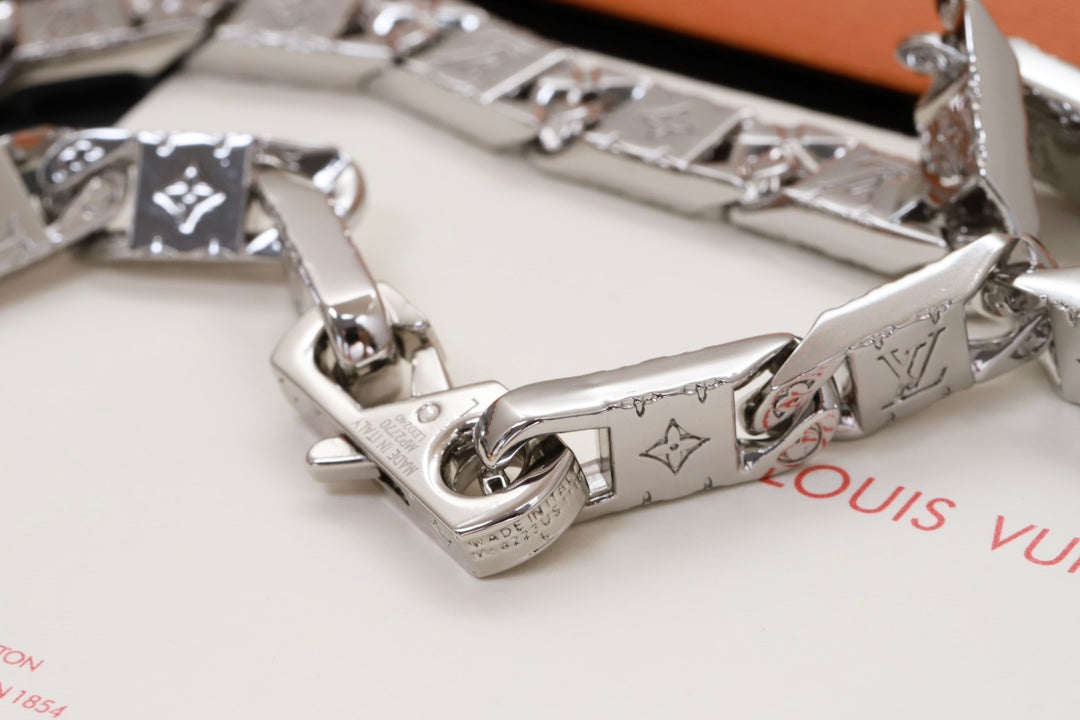 18K Louis Monogram Tied Up Necklace