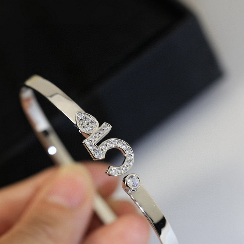 18K CC No.5 Diamond Gold Bracelet