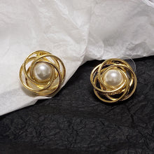 18K CC Pearl Earrings