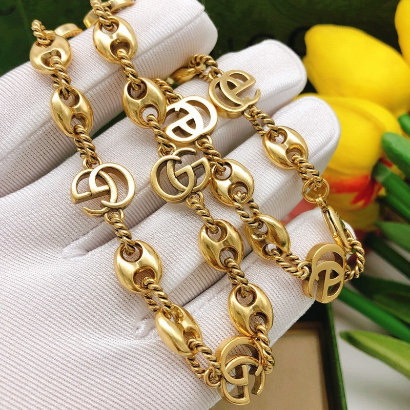 18K GG Interlocking G Twist Chain Necklace