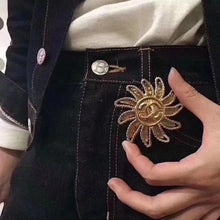 18K CC Sunflower Brooch