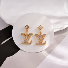 18K Louis Lady Earrings