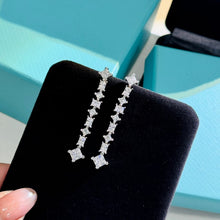 18K Tiff Diamond Earrings