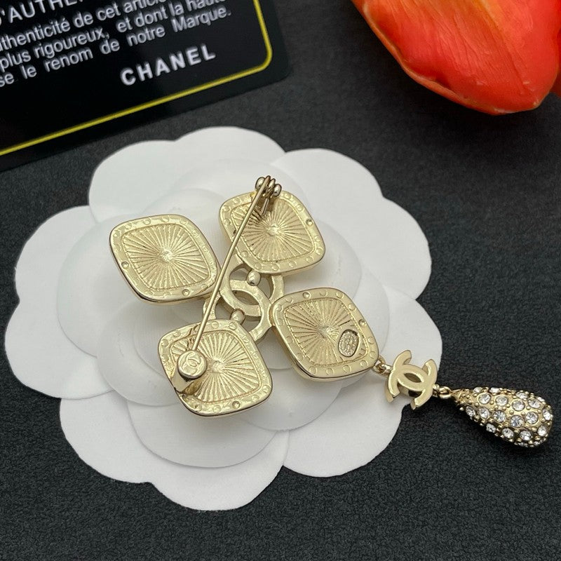 18K CC Diamond Shape Drop Brooch