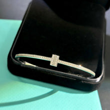 18K T Diamonds Bracelet