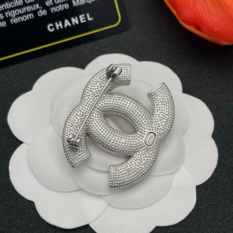 18K CC Full Diamond Brooch