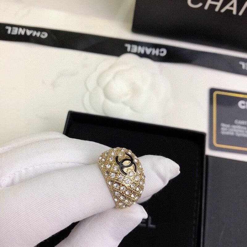 18K CC 26C Diamond Ring