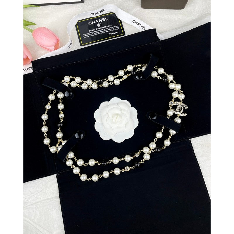 18K CC 24A Black & White Pearl Long Necklace